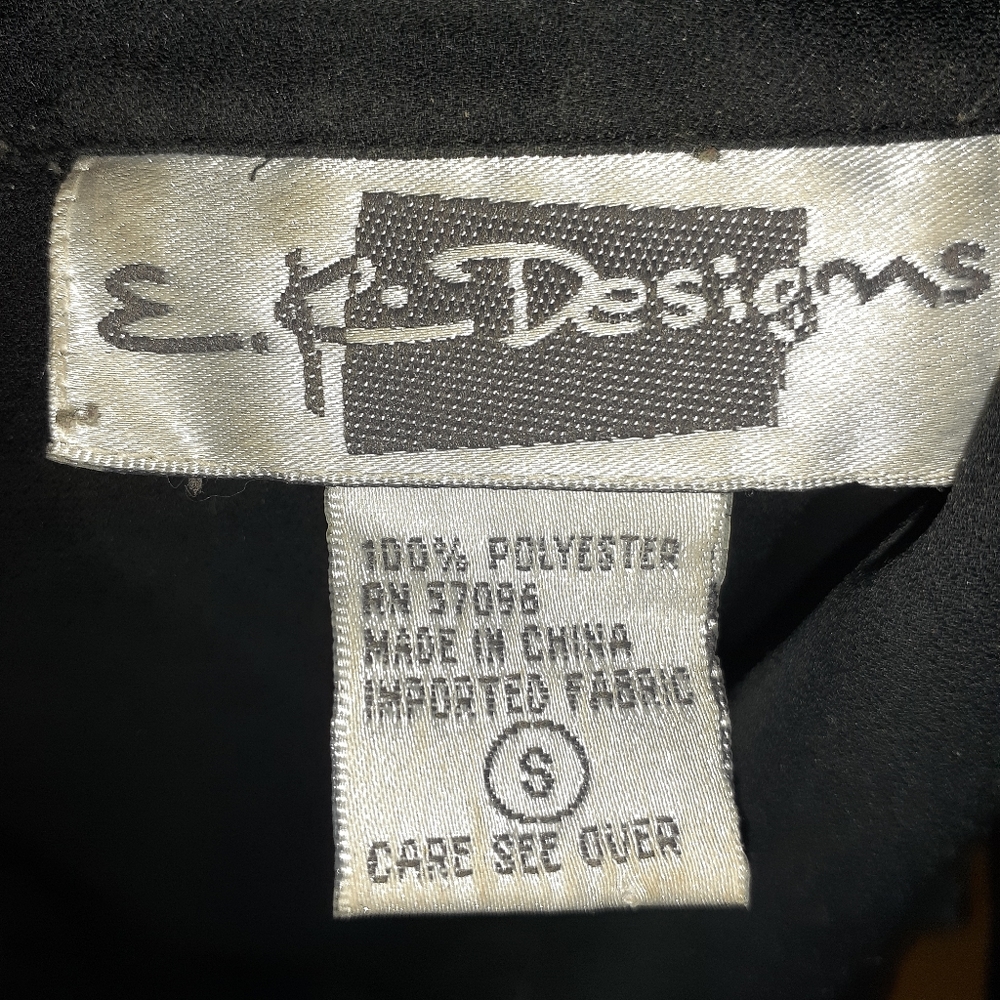 E.K Designs sheer button down - Picture 6 of 6